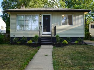 28945 Oakwood St, Inkster, MI 48141