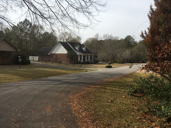 2nd image of Heatherwood Dr