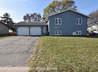 1051 Terrace Dr, Onalaska, WI 54650