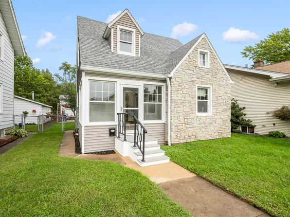 2421 14th Ave, Moline, IL 61265