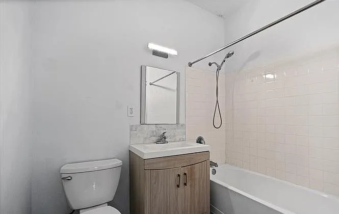 2-21-21 Beach 80th St #1G — Photo 9