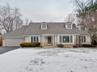 16 Fox Trl, Lincolnshire, IL