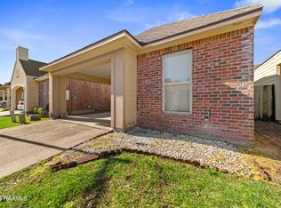 105 Laguna Ln, Lafayette, LA 70508