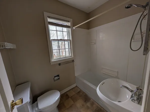 152 Shelbourne Rd, Rochester, NY 14620