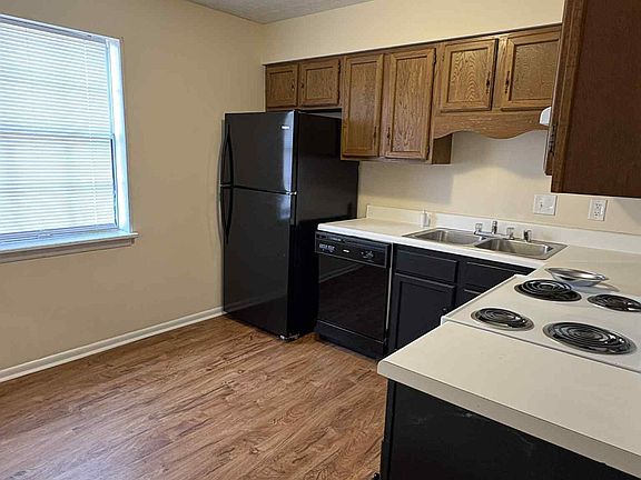 4th image of 1734 Oshea St Unit B
