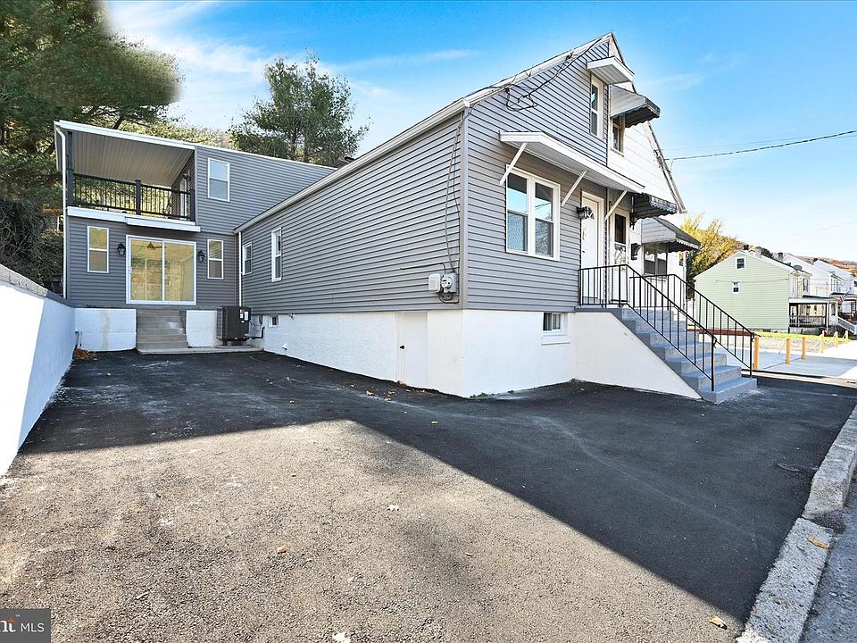1st image of 36 W Bacon St
