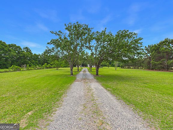 5th image of 836 Kersey Rd