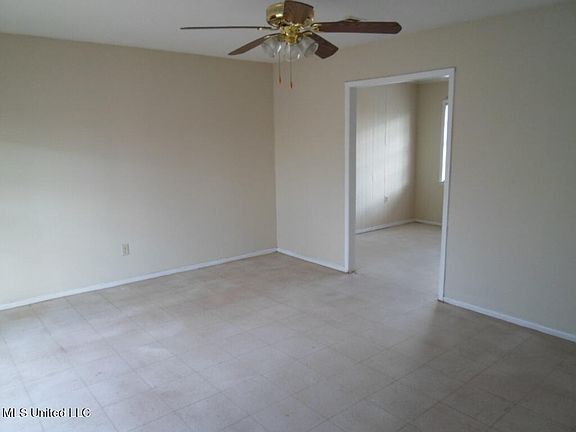 4th image of 2532 W David Dr