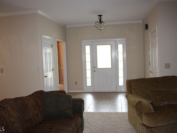 2nd image of 115 Fenwyck Cmns