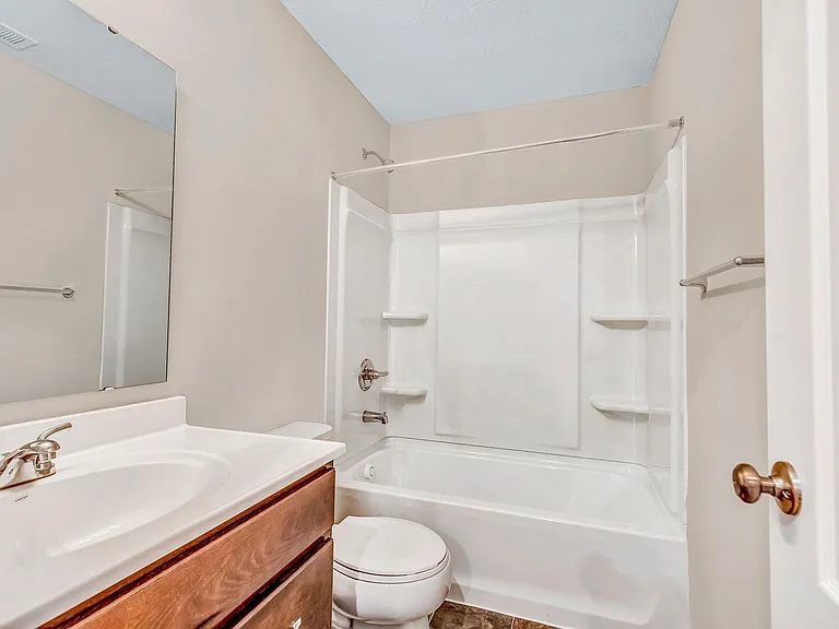 5849 Parkview Ln — Photo 10