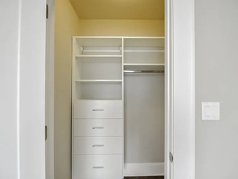 817 W Lakeside Pl #116 — Photo 14