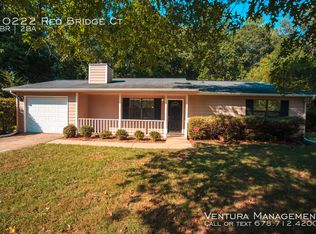 10222 Redbridge Ct, Jonesboro, GA 30238