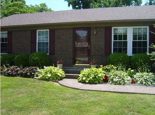 3506 Orbit Ct, Louisville, KY 40229