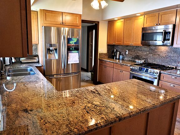 2nd image of 668 E Avenida De Los Arboles