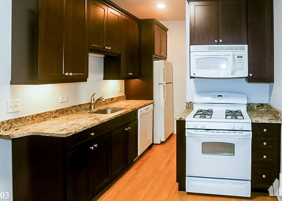 1st image of 1303 W Eddy St #813