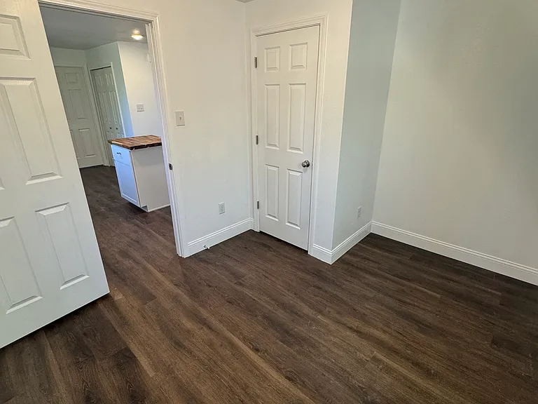 715 W Gerald Ave — Photo 10