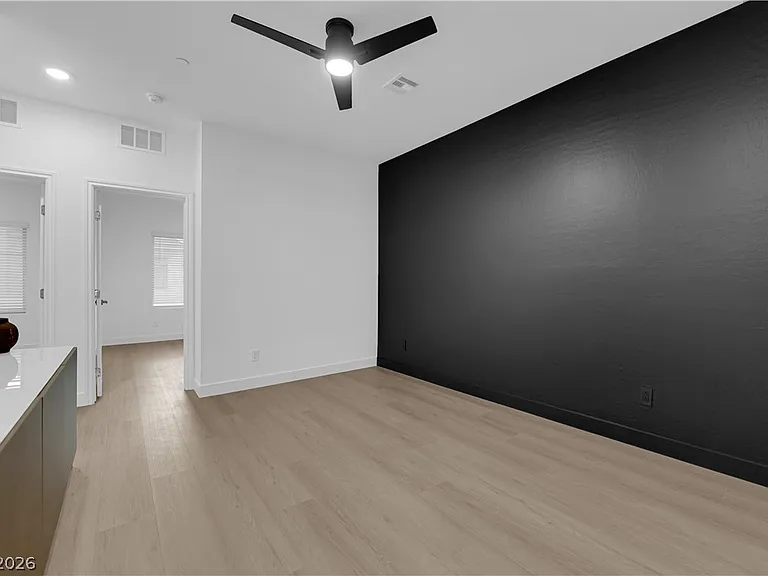 600 N Carriage Hill Dr #1048 — Photo 34