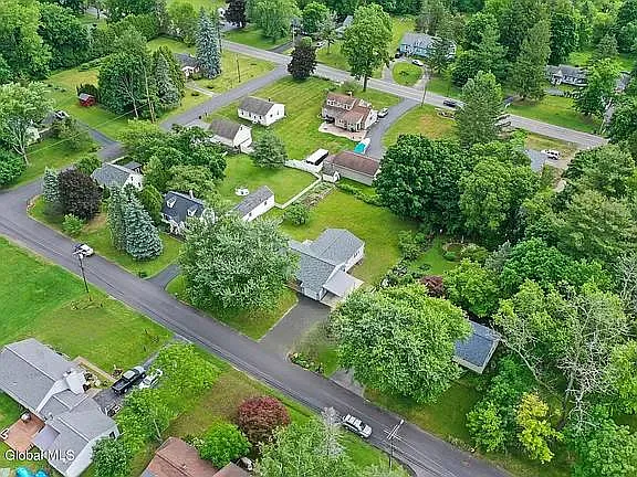19 Buell Ave — Photo 4