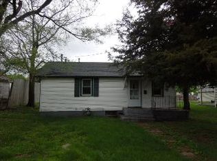 621 N Burr Blvd, Kewanee, IL 61443