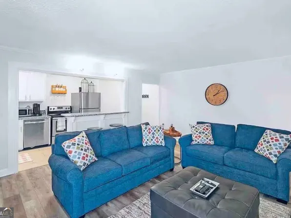 300 Peachtree St NE APT 10O, Atlanta, GA 30308