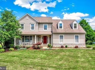 3126 Wheatlyn Rd, York, PA 17402