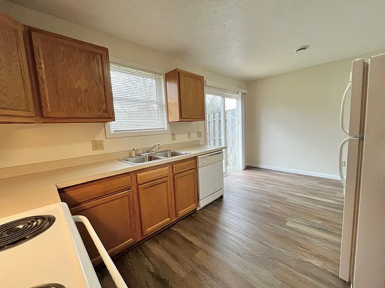 6213 McNutt Ave #6 — Photo 18