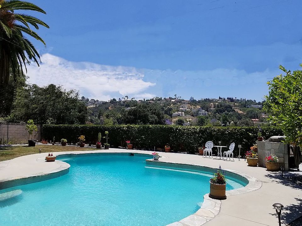 2nd image of 2434 Harmony Hill Dr