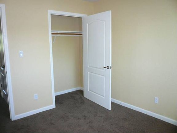 4th image of 4612 Ashdale Ct