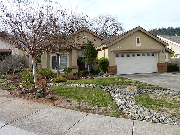 2nd image of 305 Icaria Ct