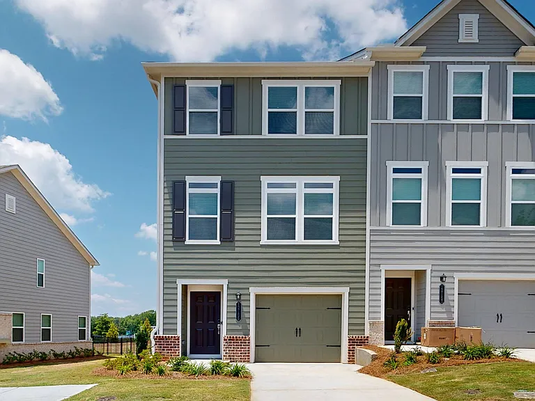Quinn Residences at Covington Town Center — Photo 8