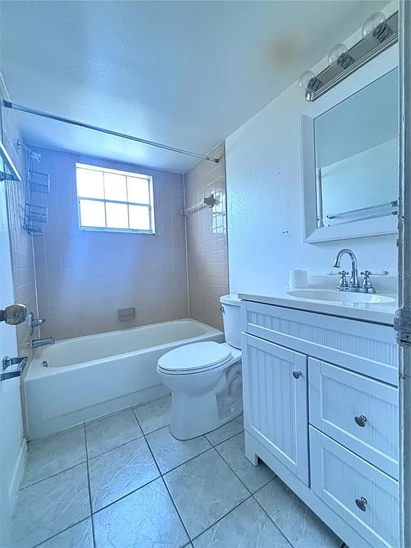 2 bed, 2.0 bath, 837 sqft, $1,250 — Photo 4