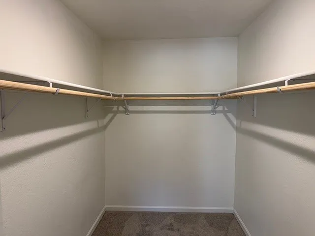 Cottonwood Creek Apartments — Photo 14