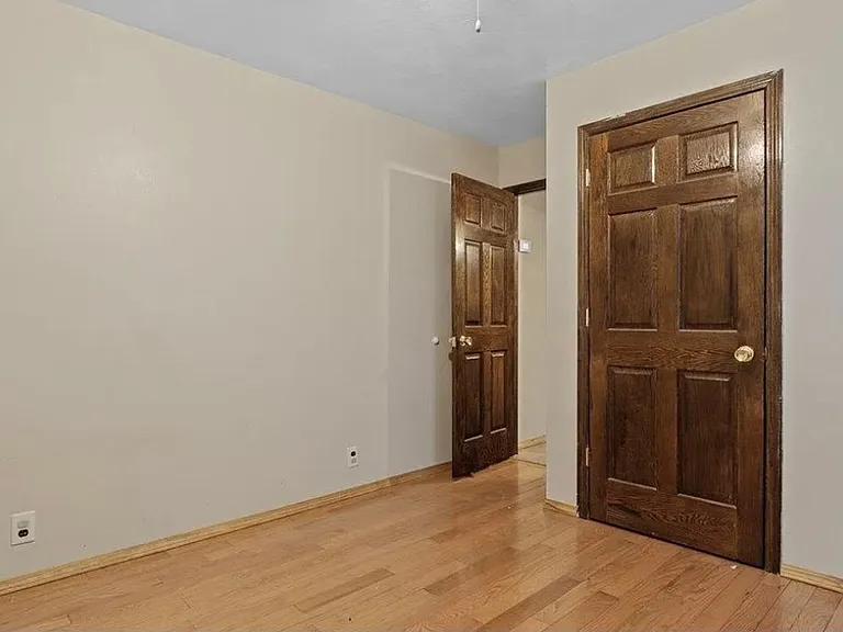 3033 Shadowfax Dr — Photo 7