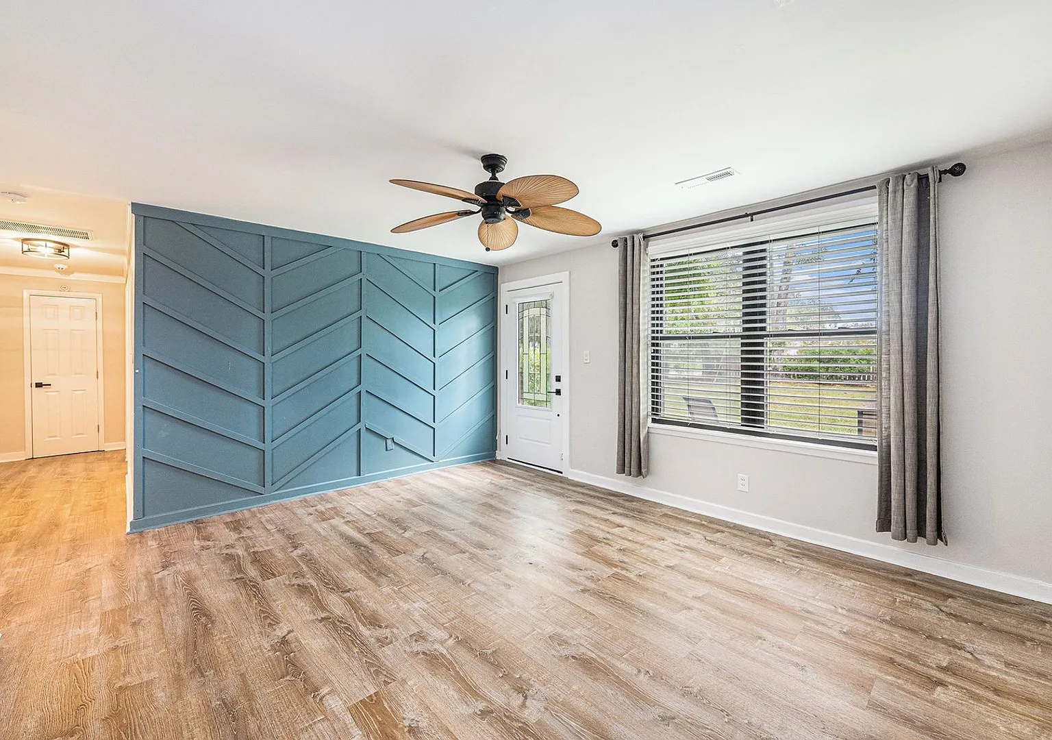 Charming 3BR Home in Charleston — Photo 4