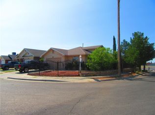 11600 Sunset Rose Dr, El Paso, TX 79936