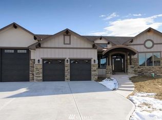 7812 Dune Lake Rd SE, Moses Lake, WA 98837