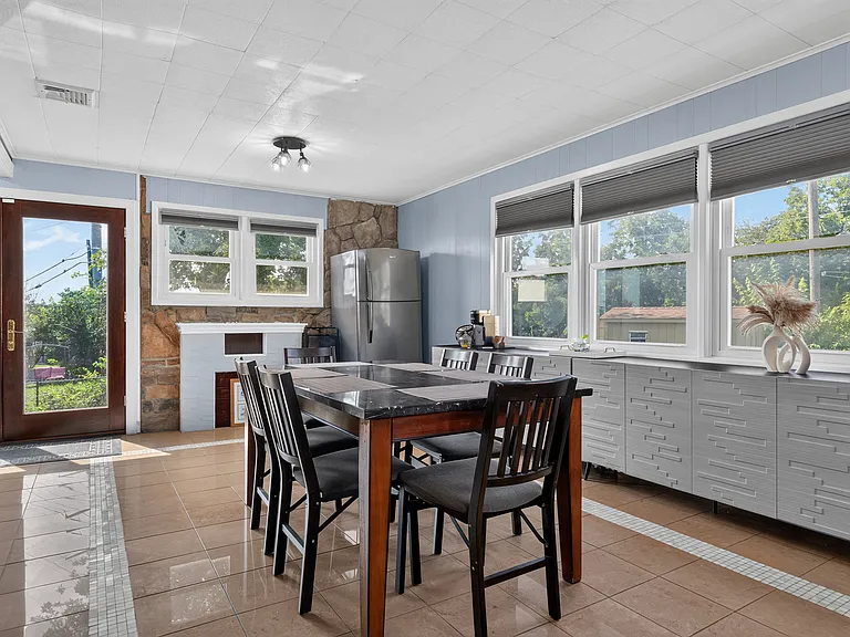 8 Coyles Ct — Photo 11