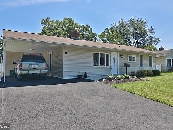 4th image of 80 Thorny Apple Ln