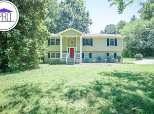 8361 Cheval St, Clemmons, NC 27012