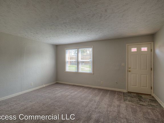 5th image of 119 N 38th St APT 18