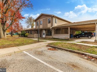 11 Maplewood Ct, Paulsboro, NJ 08066