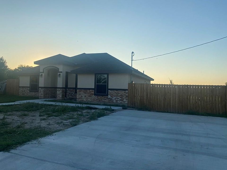 1st image of 878 Venesa Dr