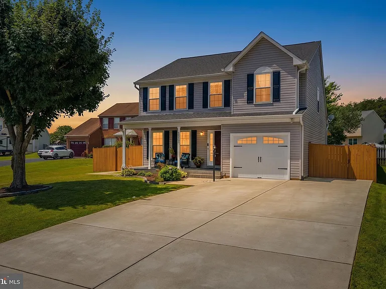 13922 Rutgers Ct — Photo 4