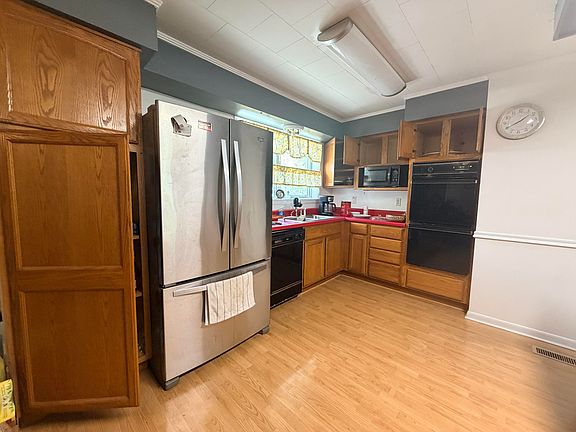 5th image of 218 Broyles Rd