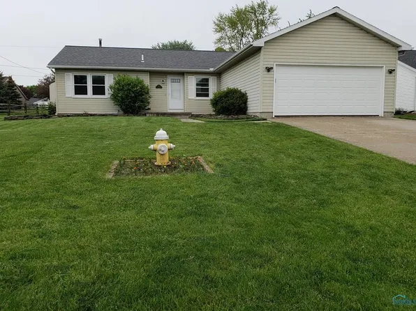 340 Francis Dr, Wauseon, OH 43567