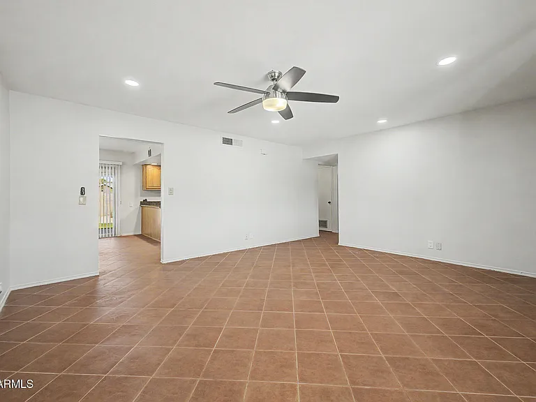 3910 E Shangri La Rd — Photo 6