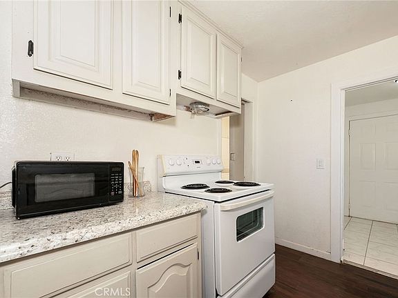 4th image of 4733 County Rd E