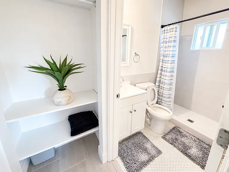 1101 W Vernon Ave #1 — Photo 8