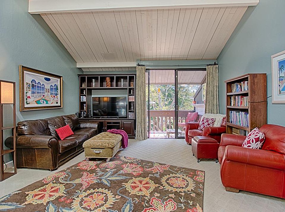 1st image of 125 Shelter Lagoon Dr