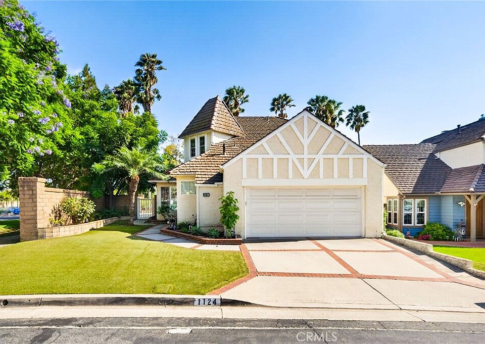 1st image of 1124 Powell Dr